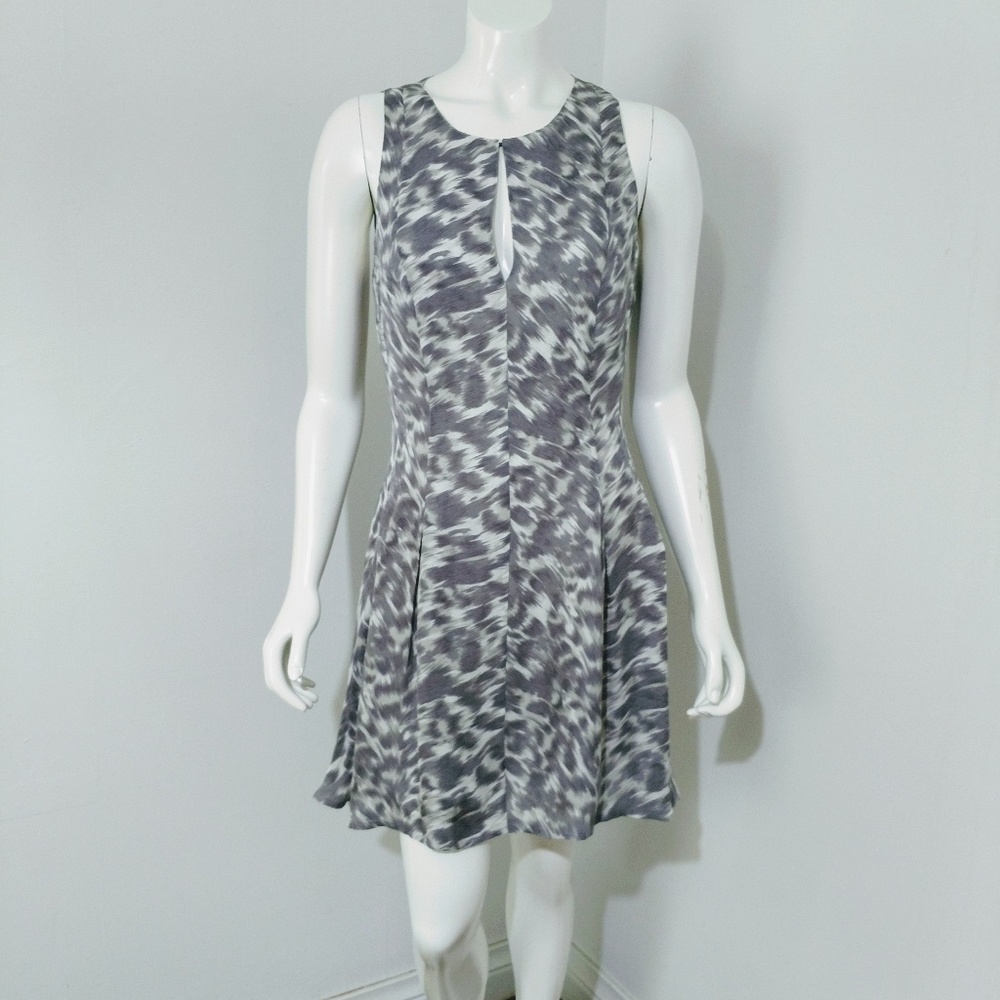 Joie Silk Tavie Print Dress. Medium